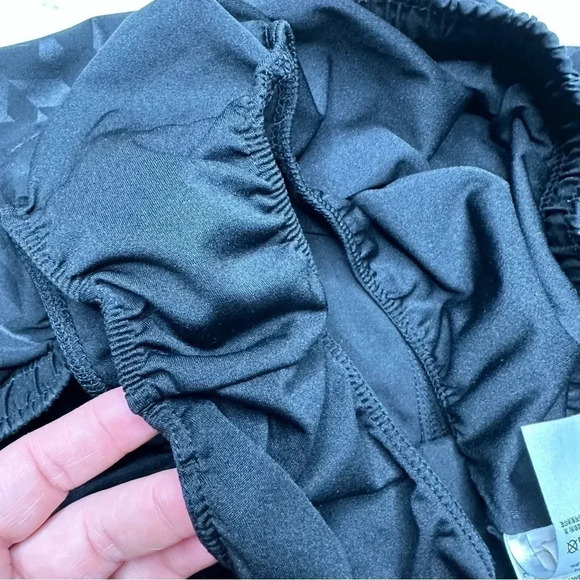 Old Navy Active Go-Dry Shorts Lined Drawstring Waist Black Size Small - Picture 6 of 16